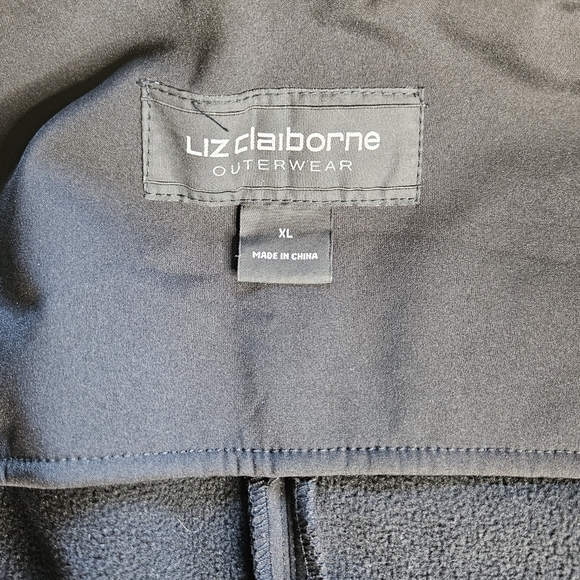 Liz Claiborne Outerwear black jacket w/ hood, fleece lining, fleece sleeve cuff - Picture 7 of 11